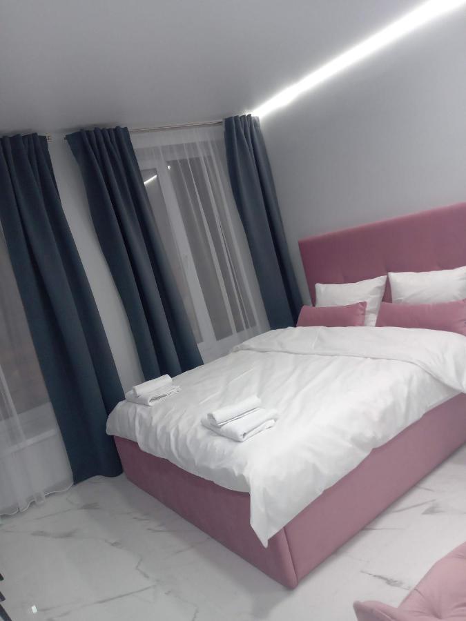 39 Apart Hotel Lviv Luaran gambar