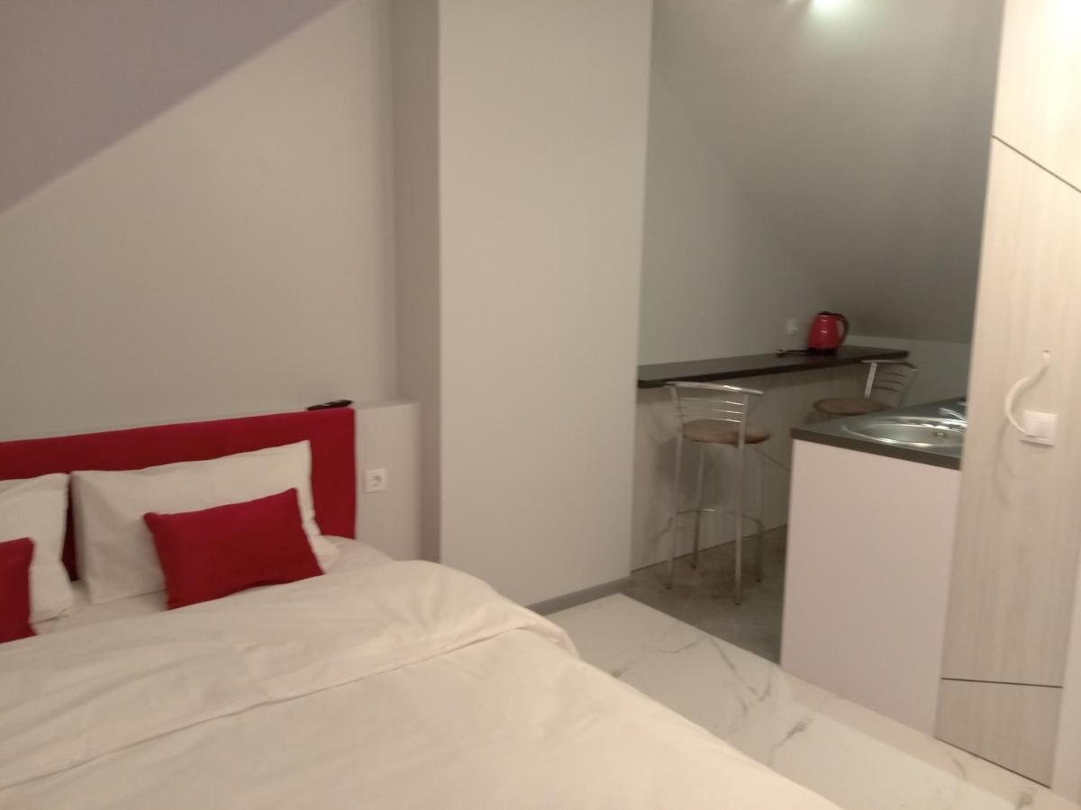 39 Apart Hotel Lviv Luaran gambar